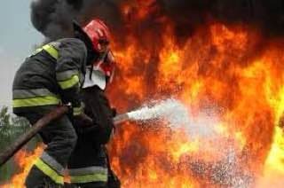 مصدومیت ۵ کارگر و یک آتش‌نشان در جریان آتش‌سوزی در شرکت نفت و گاز مسجدسلیمان
