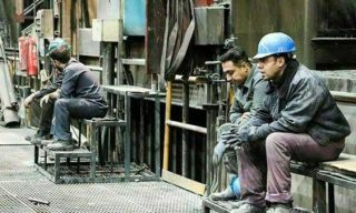 عدم پرداخت معوقات مزدی و بیمه‌ای کارگران کارخانه پارس پامچال قزوین