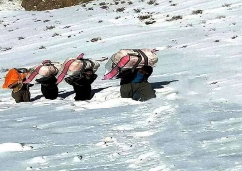 مفقود شدن سه کولبر در سرمای کوهستان