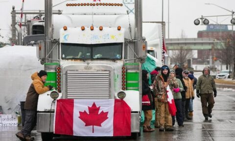 اعتصاب رانندگان کامیون در کانادا؛ انتاریو وضعیت اضطراری اعلام کرد