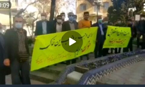 تجمع اعتراضی جمعی از اهالی روستای پادوک شهرستان گچساران