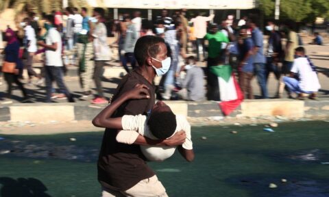 یک معترض در تظاهرات علیه کودتا و بحران اقتصادی در سودان کشته شد