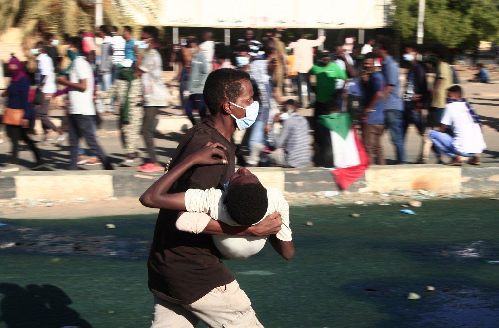 یک معترض در تظاهرات علیه کودتا و بحران اقتصادی در سودان کشته شد