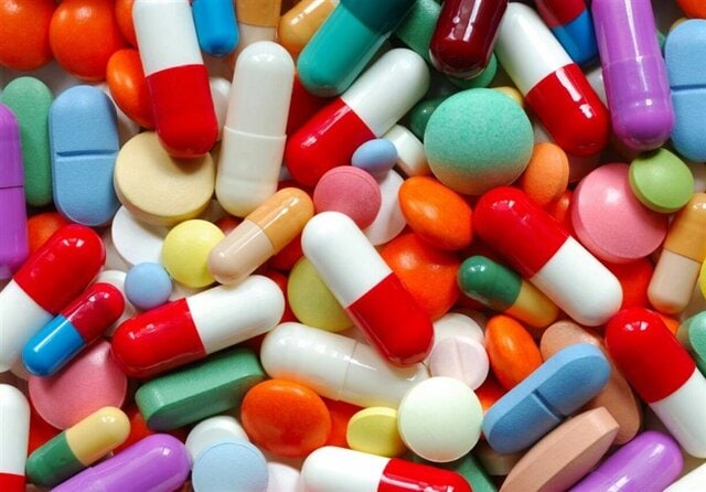 وزارت بهداشت افزایش قیمت ۱۰۰ درصدی تا ۶ برابری برخی دارو‌ها را تایید کرد