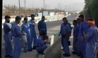 کارگران داربست‌بند فاز‌های ۹ و ۱۰ عسلویه دست به اعتصاب زدند