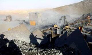 عملیات آتشباری و انفجار ناایمن در معدن سنگ‌آهن سراب بیجار، موجب زخمی شدن ۳ کارگر شد