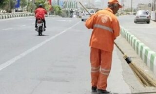 کارگران شهرداری ایرانشهر چهار ماه مطالبات مزدی طلبکارند
