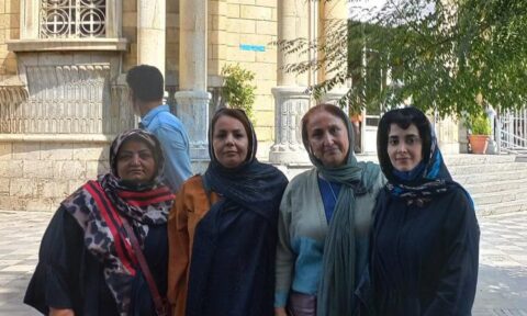 مراجعه‌ی خانواده‌های رضا شهابی، حسن سعیدی و کیوان مهتدی به دادستانی عمومی و انقلاب تهران