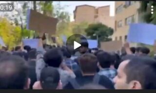 تجمع دانشجویان دانشگاه امیرکبیر تهران در اعتراض به قتل مهسا امینی