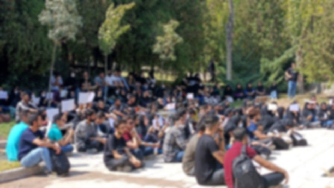 امروز، تجمع دانشجویان دانشگاه اصفهان در اعتراض به قتل مهسا امینی و سرکوب سیستماتیک