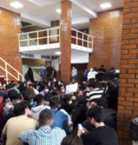 اعتراضات دانشجویان دانشگاه شهید بهشتی سه شنبه ۲۶ مهرماه ۱۴۰۱ 🔻این جنبش را سر بازایستادن نیست #علیه_وضعیت_موجود #اعتراضات_مردمی #اعتراضات_سراسری #اعتصابات_سراسری #مهسا_امینی #ژینا_امینی #Mahsa_Amini 🆔 https://t.me/ettehad ✉️ 🔚 tamas