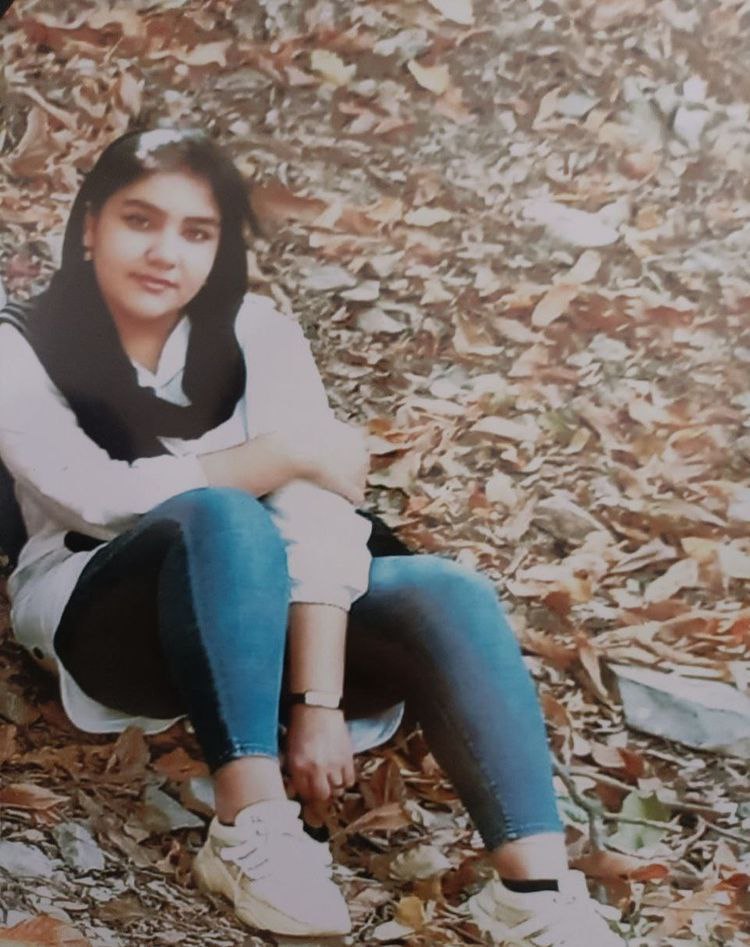 کشته شدن سارینا ساعدی ۱۶ ساله با ضربات متعدد باتوم نیروهای امنیتی