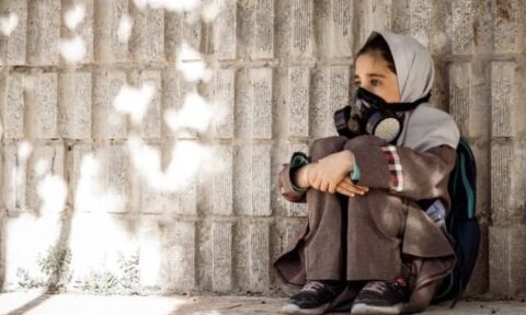 سخنگوی کانون صنفی معلمان تهران: با تعطیلی مدرسه‌ها به خاطر حمله‌های شیمیایی مخالفیم